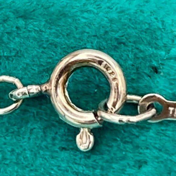 Authentic Tiffany & Co Elsa Peretti Sterling Sliver Small bean Necklace - Picture 10 of 11